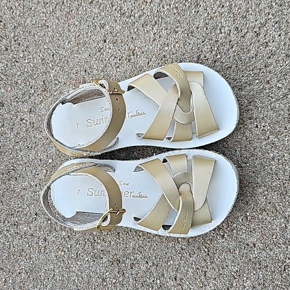 Salt Water Sandals Sun Sand Swimmers Gold Leather - Picture 4 of 11